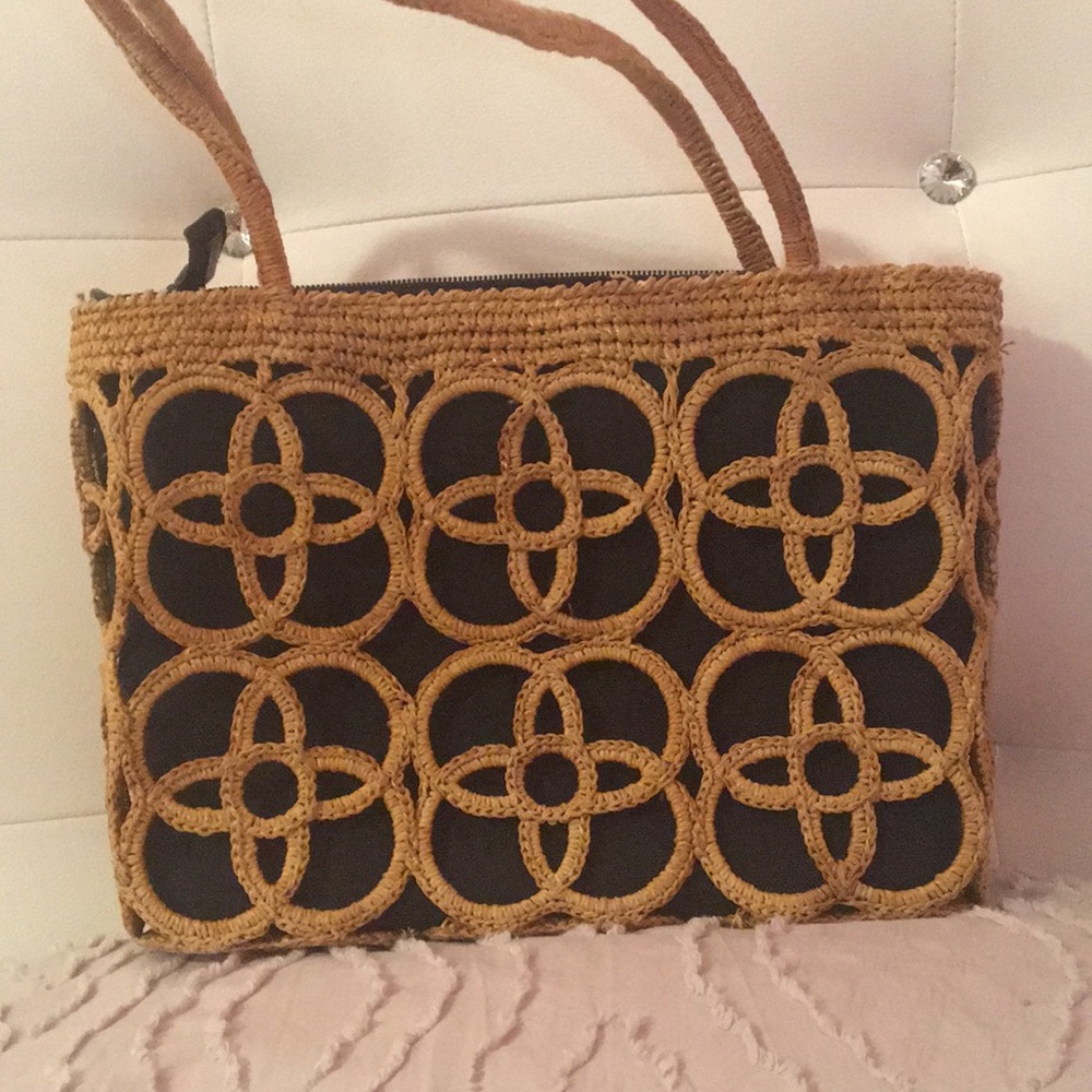 Eric Javits straw purse, Gorgeous design, straw on top black fabric.Never used.